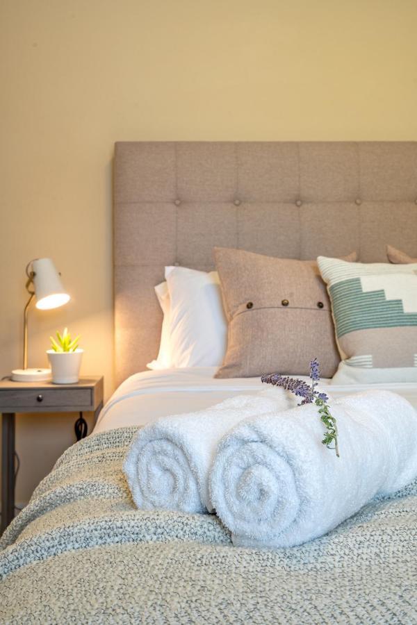 Modern Home, Four Bedrooms, King Beds Tigard Esterno foto